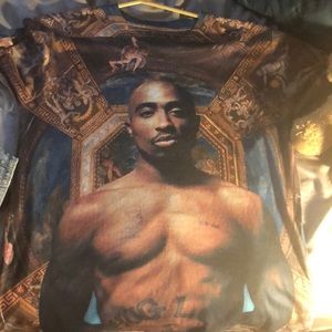 Tupac shirt